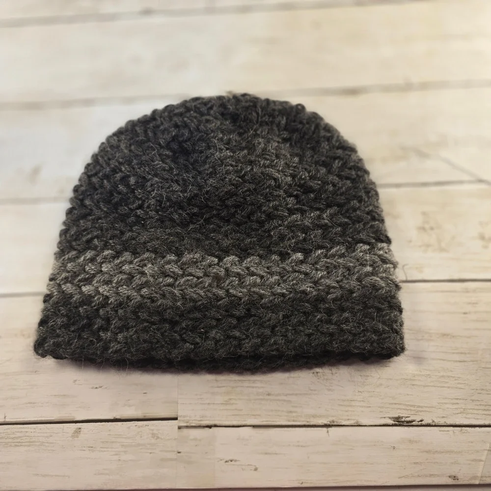 Fair Trade Republica‎ 100% Alpaca Beanie Hat Handmade Bolivia Gray Knit Swirl